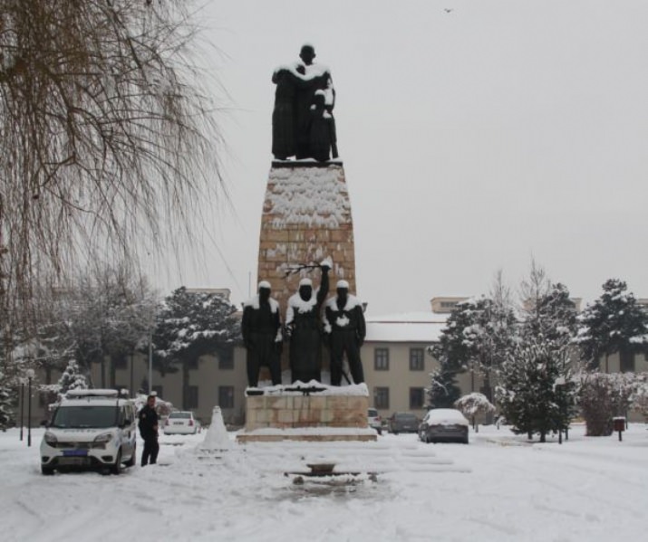 Erzincan Beyaza Büründü